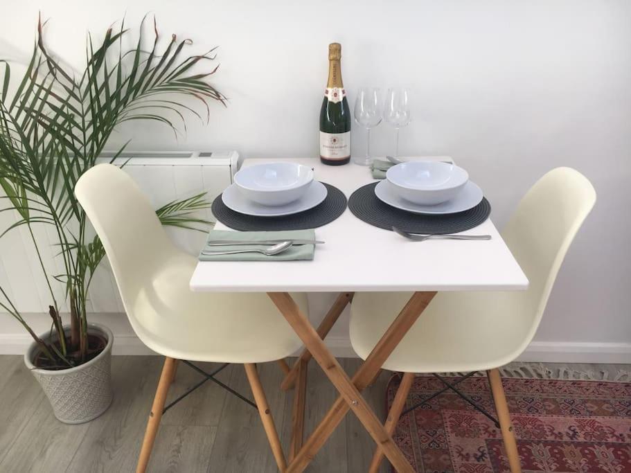 Brighton Boutique Garden Studio With Free Parking Exteriör bild